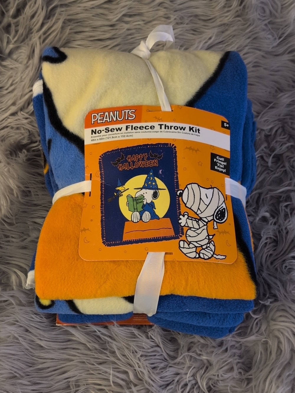 NWT Snoopy Halloween Blanket Kit 🎃👻🍁🐶🧡